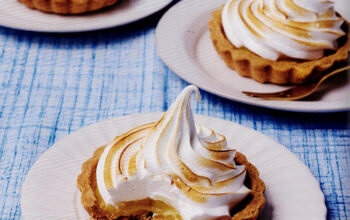 Mini Lemon Meringues Are Tasty Little Tarts